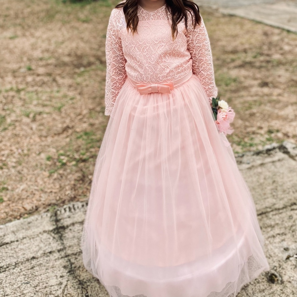 Elegant Pink Lace and Tulle Dress